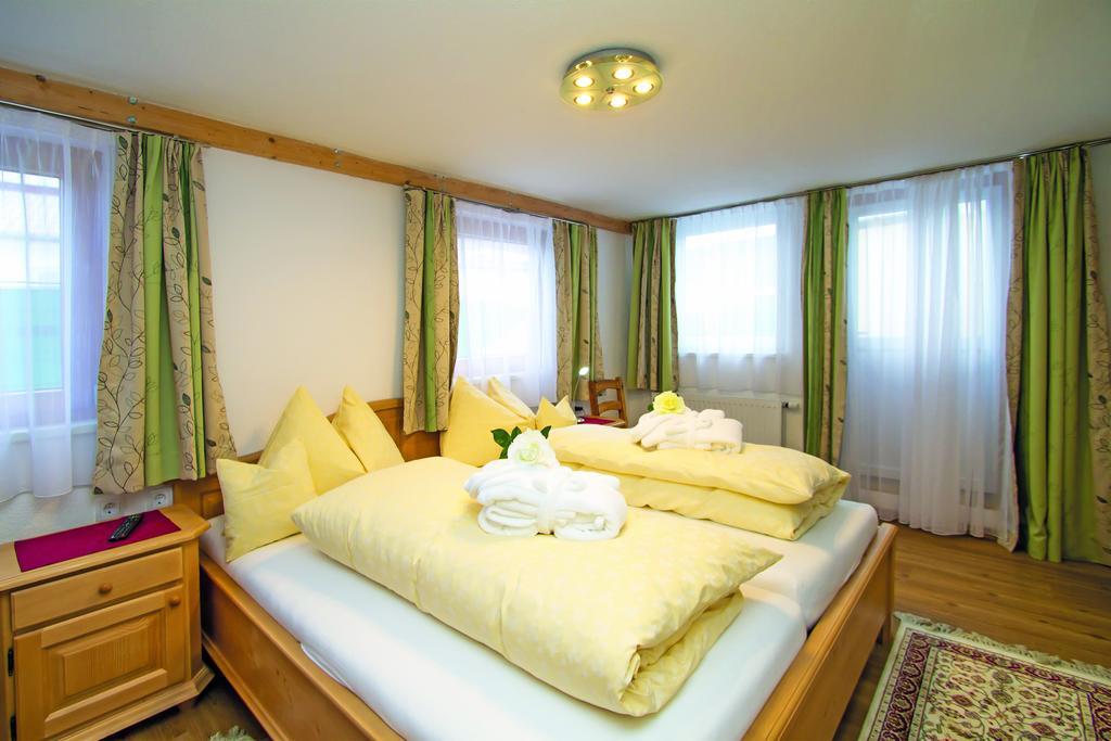 Gertis Ferienwohnung Hochfilzen Habitación foto