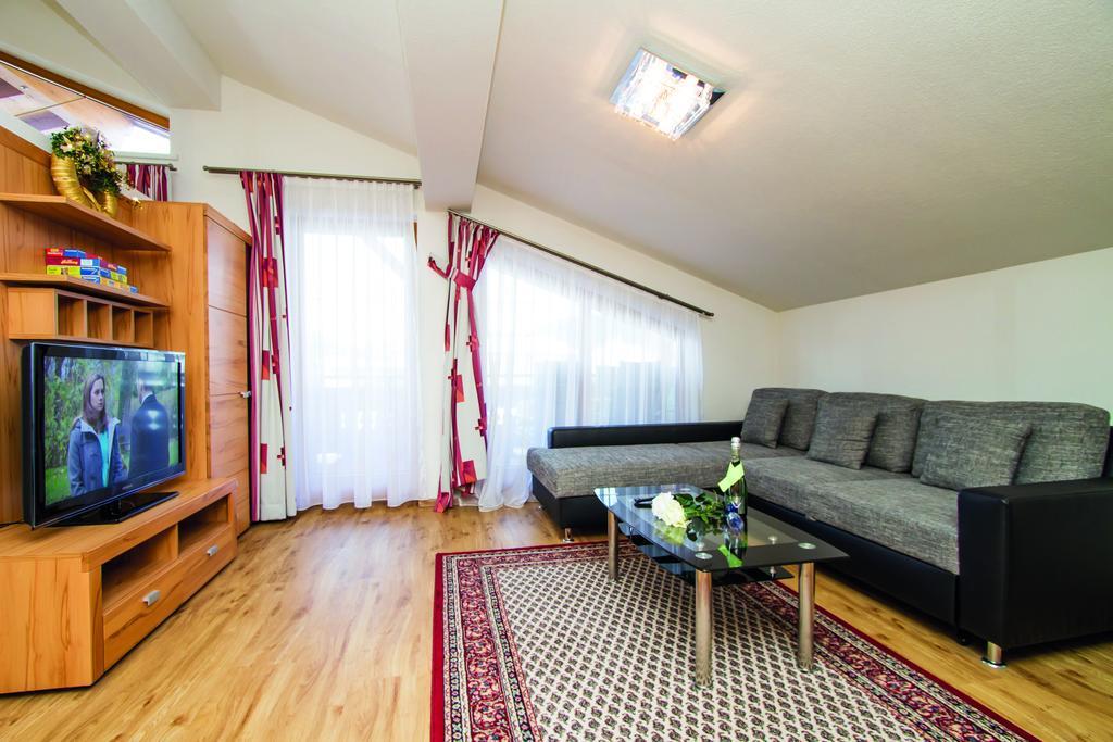Gertis Ferienwohnung Hochfilzen Habitación foto